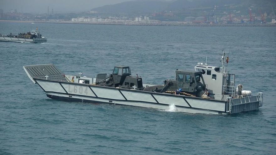 Lanchas de desembarco del buque Anfibio Castillo.