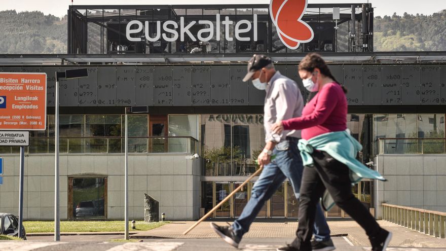 Sede de la operadora de telefonía móvil Euskaltel en Zamudio (Bizkaia), cuyo valor ha subido en Bolsa tras recibir una OPA amistosa por parte de la compañía MásMovil. EFE/Miguel Toña