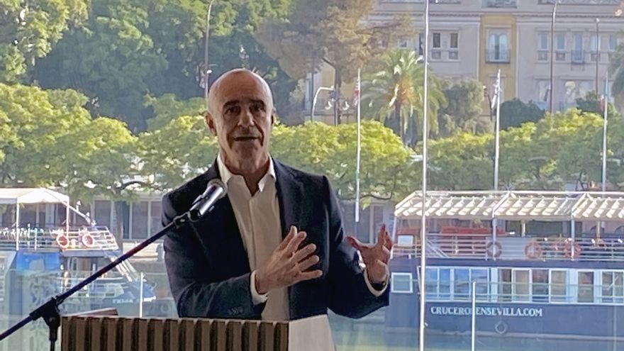 Antonio Muñoz peleará por "reconquistar Sevilla" para el PSOE y descarta su adiós