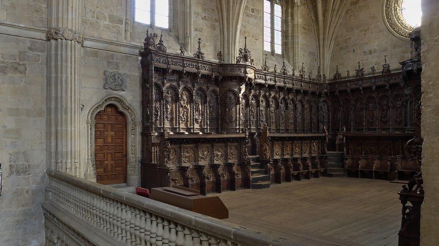 Paradores limita las visitas del Coro de la Iglesia de San Marcos de León como si fuera propiedad privada siendo público