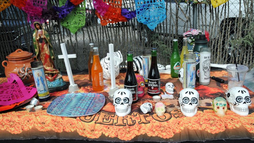 Día de Muertos recuerda en la frontera a unos 900 migrantes fallecidos