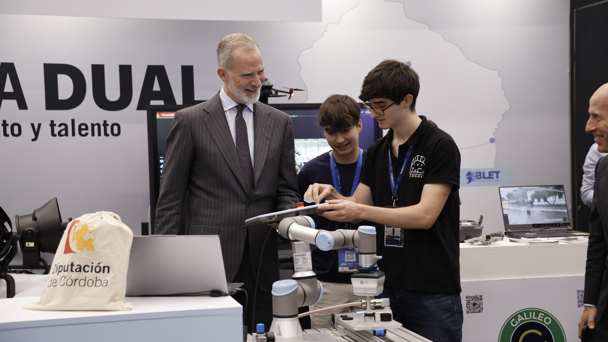 El Rey Felipe VI asiste a la jornada de clausura del Foro Indudef