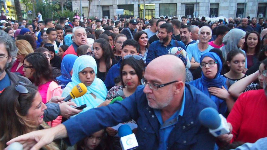 El presidente de la FAMPA de Ceuta, Mustafa Mohamed, durante una concentración de transfronterizos la semana pasada.