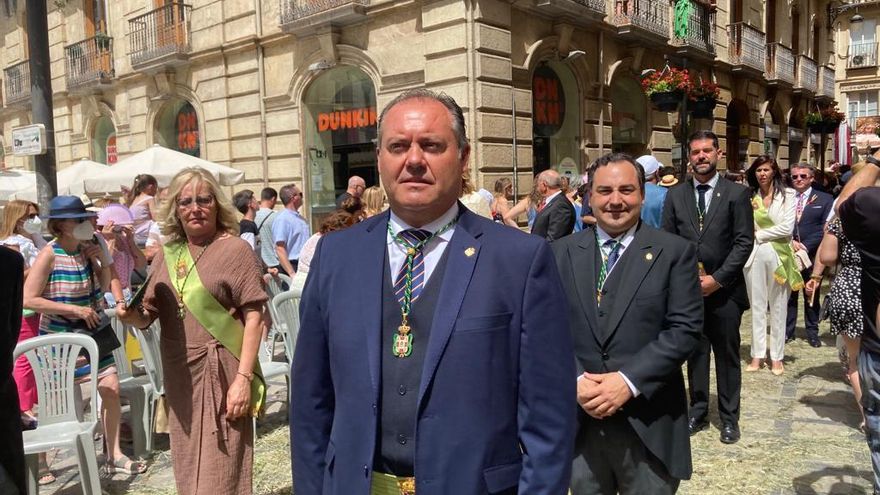 La renuncia de un diputado provincial vuelve a poner en el centro de la diana al presidente del PP de Granada