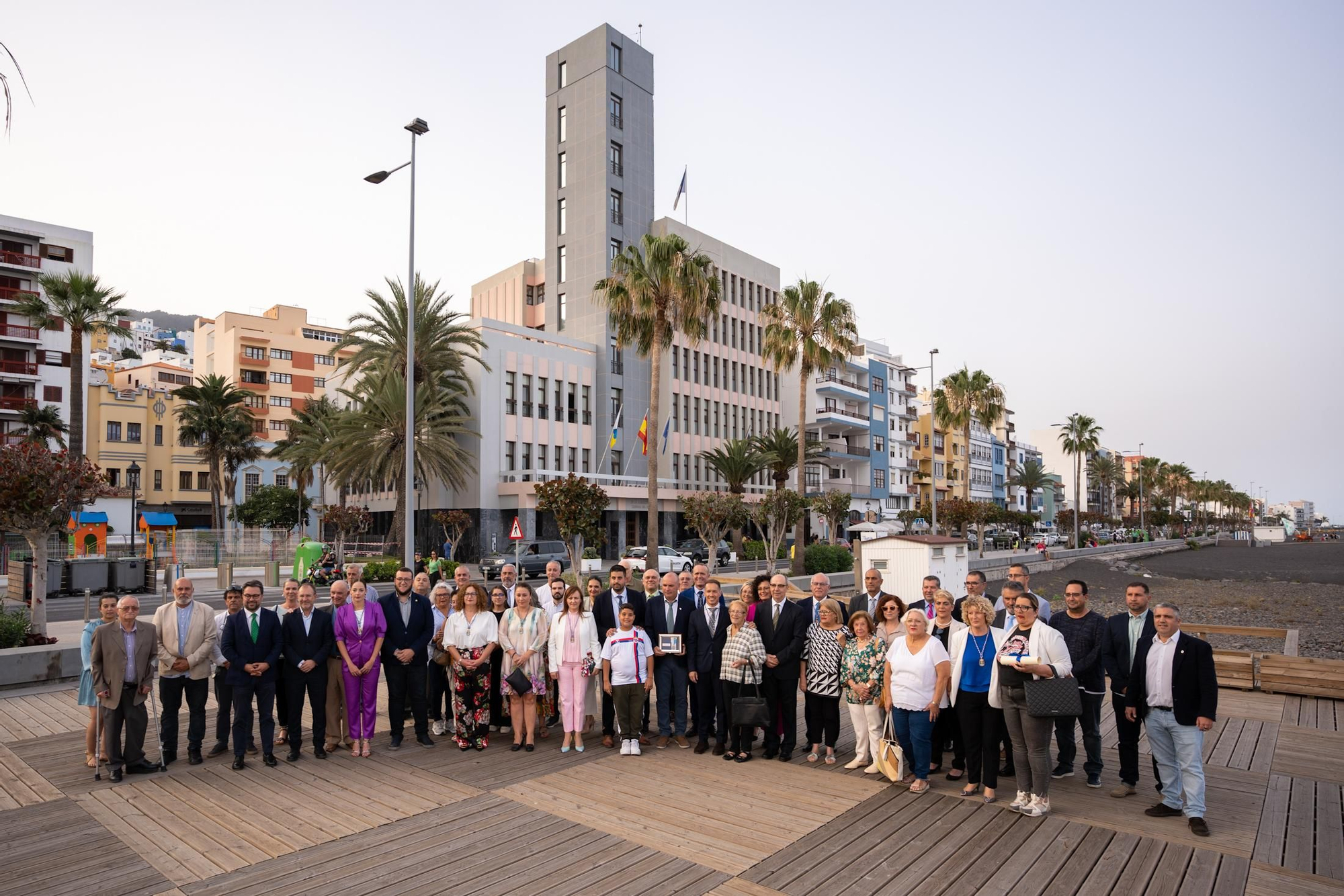 La SD Tenisca recibe la Medalla de La Palma por su centenario.