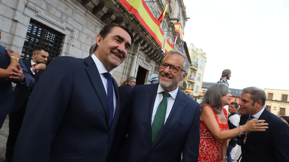 Los consejeros leoneses de PP y Vox, Juan Carlos Suárez-Quiñones y Carlos Pollán, en una foto reciente.