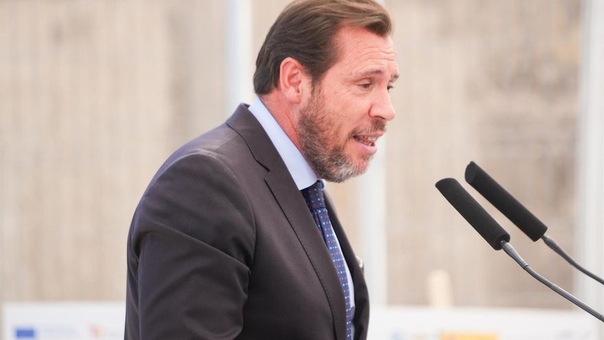 Óscar Puente defiende que "la ampliación del Puerto de València es un proyecto medioambientalmente positivo"