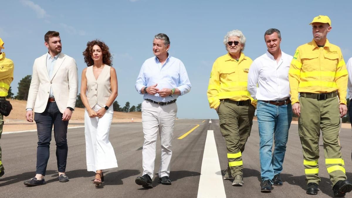 Inauguración del aeródromo de Villaviciosa.