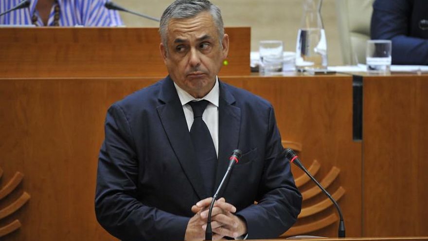 Vox propicia una nueva derrota del PP en Extremadura y deja caer un decreto para agilizar el urbanismo