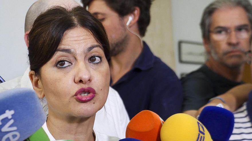 La ministra de Juventud e Infancia, Sira Rego, mantiene un encuentro con el delegado del Gobierno, Miguel Ángel Pérez, este viernes en Ceuta.