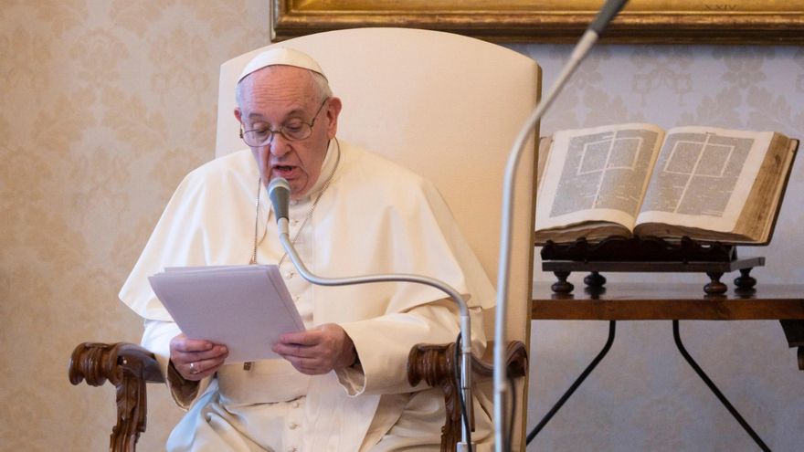 El papa en el Vaticano durante su audiencia semanal. EFE/EPA/VATICAN MEDIA HANDOUT HANDOUT EDITORIAL USE ONLY/NO SALES