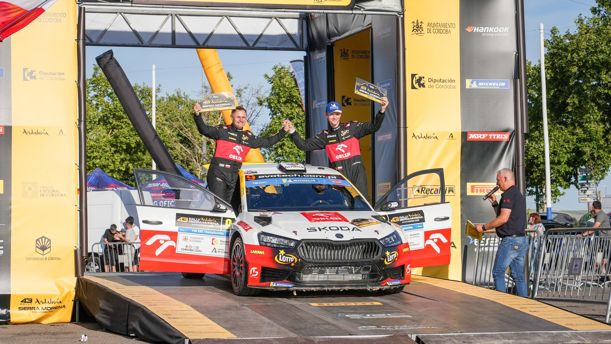 Entrega de premios y podio del Rally Sierra Morena
