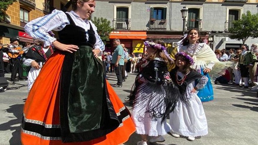 Nueve planes gratuitos en Madrid para un 2 de Mayo castizo: conciertos, dulces, recreaciones y fiestas populares