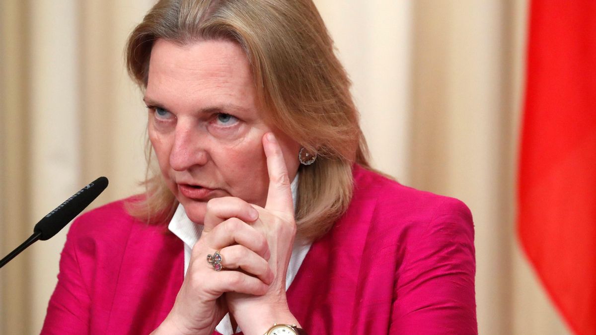 La exministra austríaca de Exteriores Karin Kneissl en una imagen de archivo. EFE/EPA/SERGEI CHIRIKOV