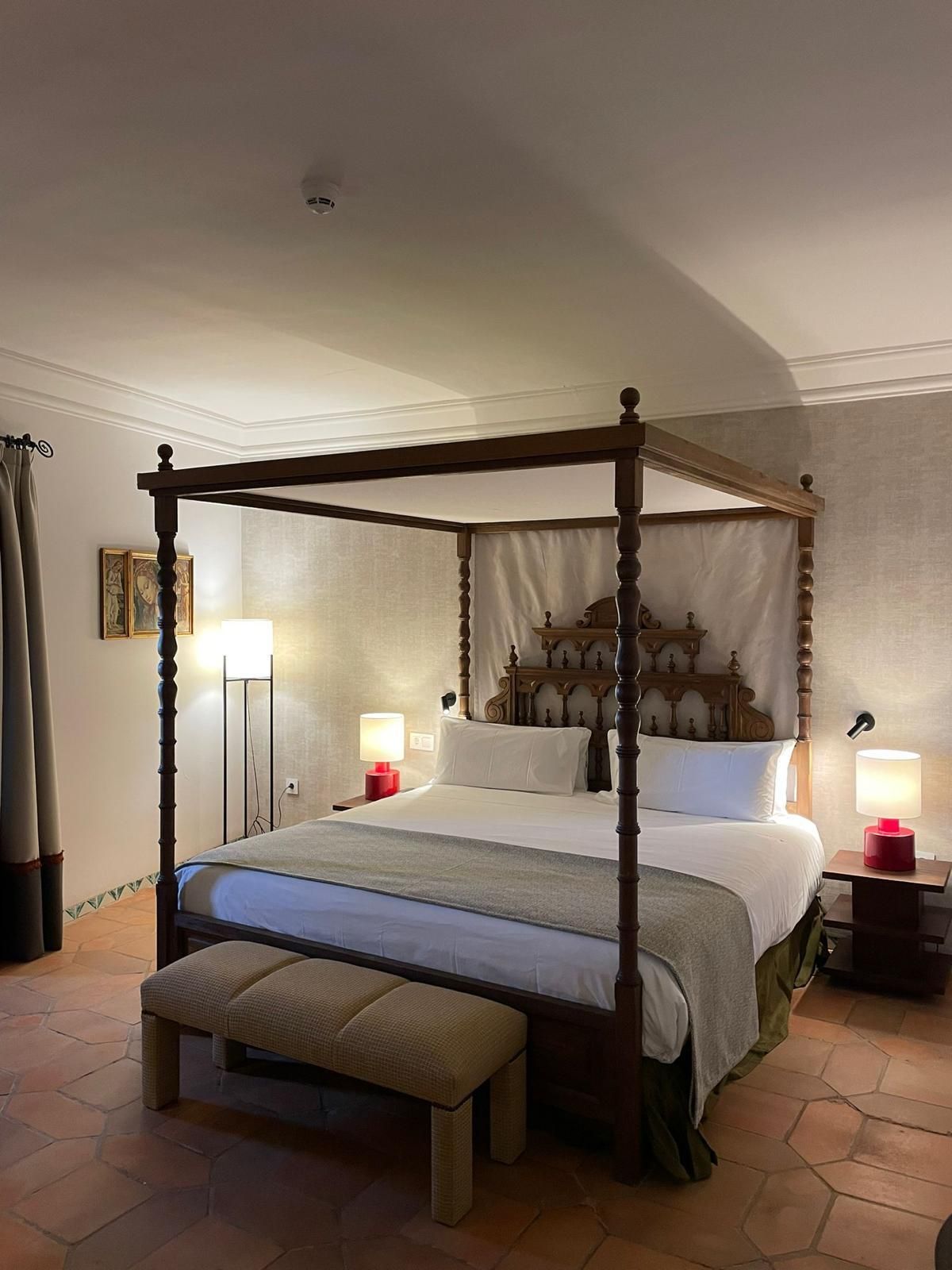 Una de las habitaciones del Parador de Sigüenza en 2025