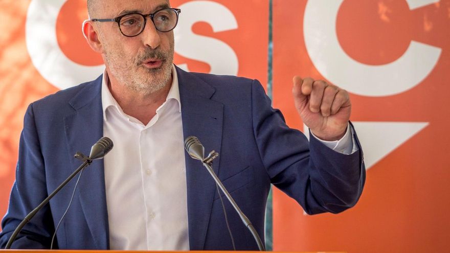 Félix Álvarez pide "calma" a los afiliados de Ciudadanos "en los días más difíciles" del partido