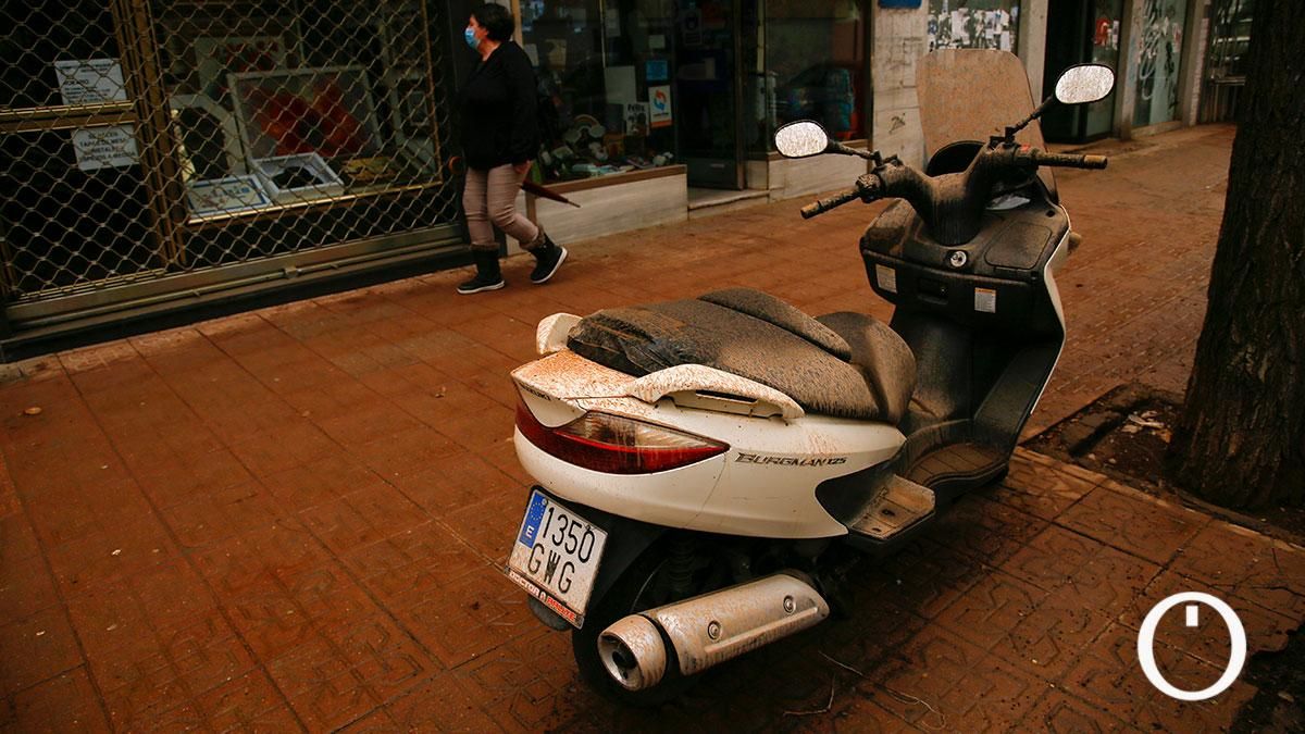 Córdoba amanece enfangada tras una histórica lluvia de barro de madrugada