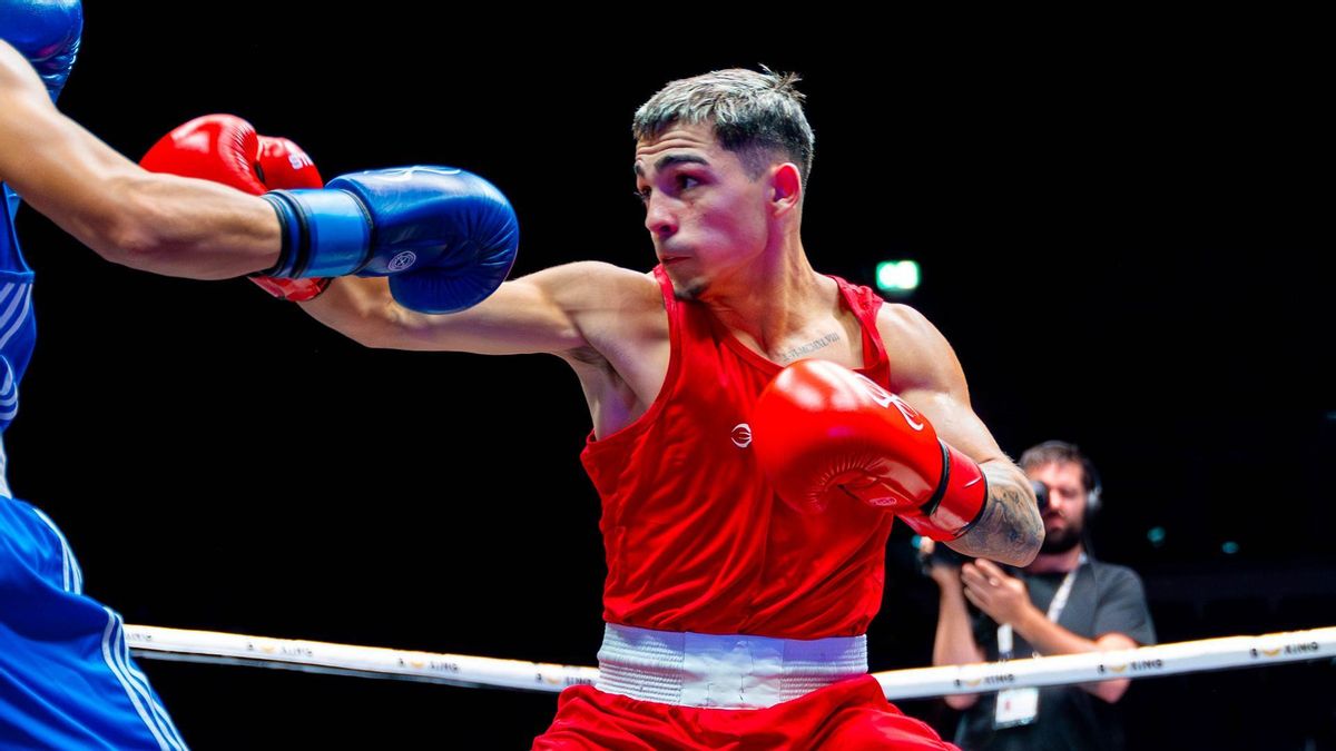 Rafa Lozano Jr. hace historia en Liverpool y se asegura una medalla mundial