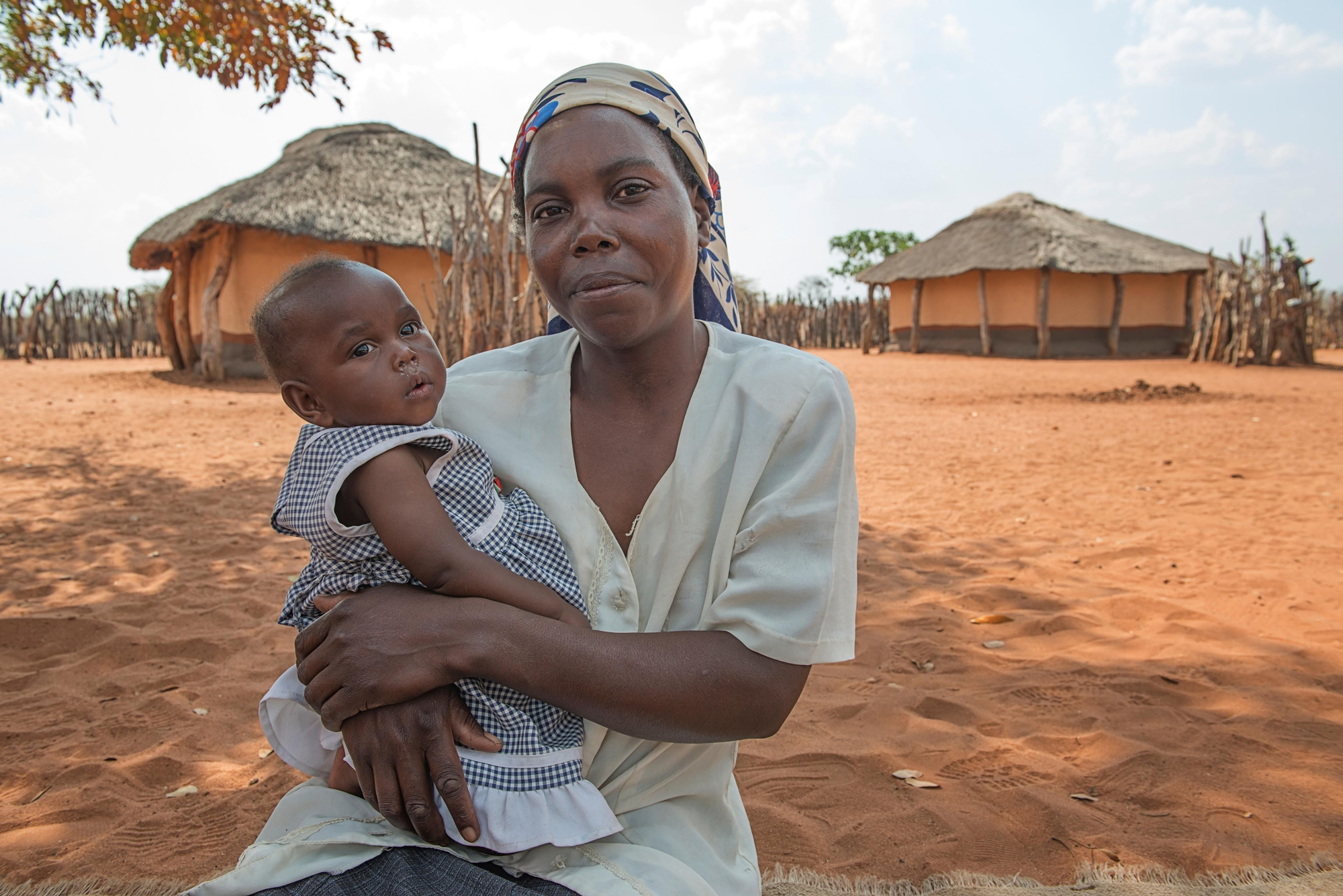 Sithandazile con su hija Casandra de 8 meses. “Es muy importante contar nuestra historia. Para nosotros fue todo un reto que nuestra hija naciera libre del VIH. Nació sin el virus y ahora es libre. Cuando sea mayor, tomará sus propias decisiones, pero nosotros le contaremos nuestra historia”.
