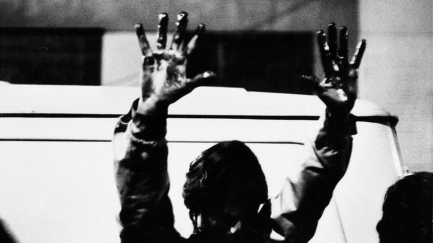 Las seis fotografías de la Transición que muestran "más confrontación que consenso”