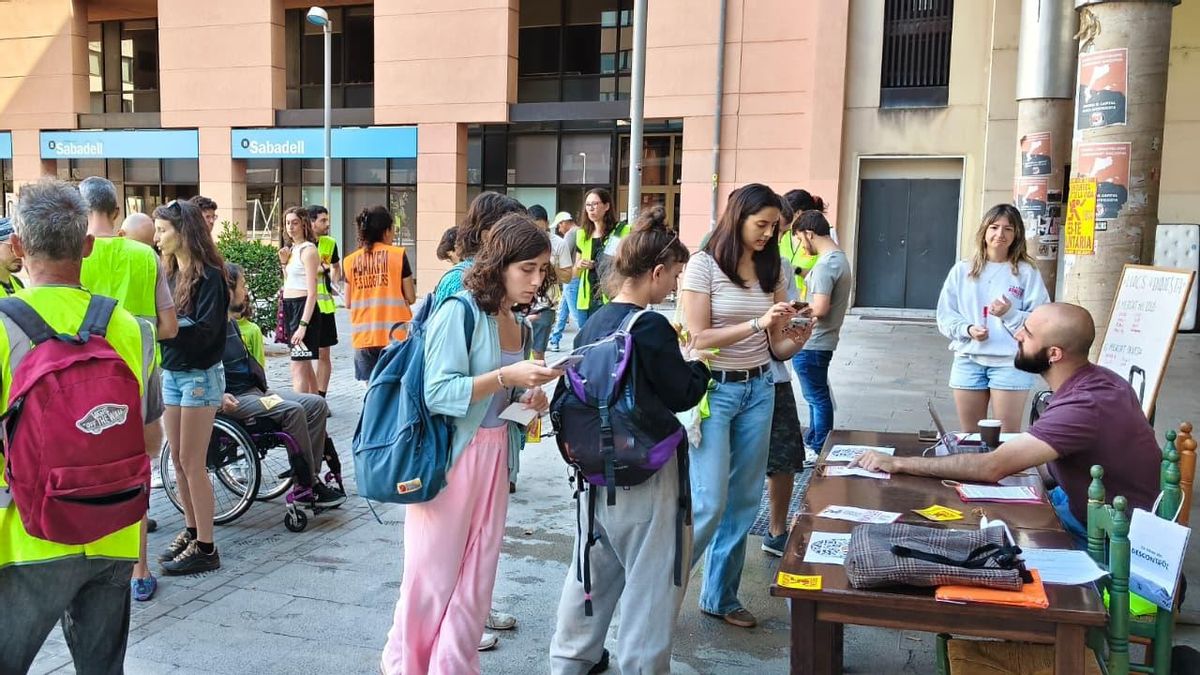 El Sindicato de Inquilinas de Catalunya moviliza 1.800 voluntarios para la macroencuesta sobre una huelga general