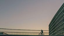 Copenhague es una de las pocas ciudades que tiene carreteras dedicadas al ciclismo, como Cykelslangen, en la foto.