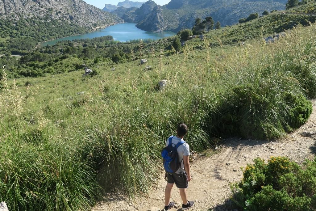 Vistas del Gorg Blau desde uno de los senderos de Almallutx.