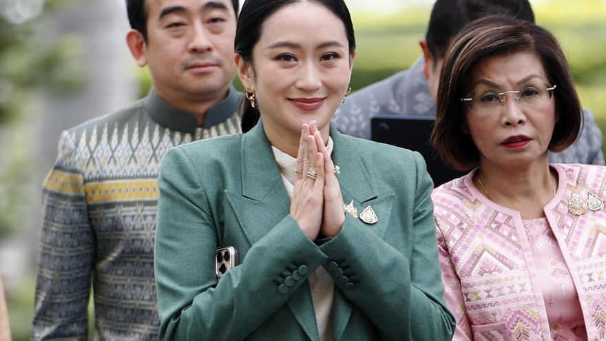 El Constitucional tailandés analiza una petición que puede destituir a la primera ministra