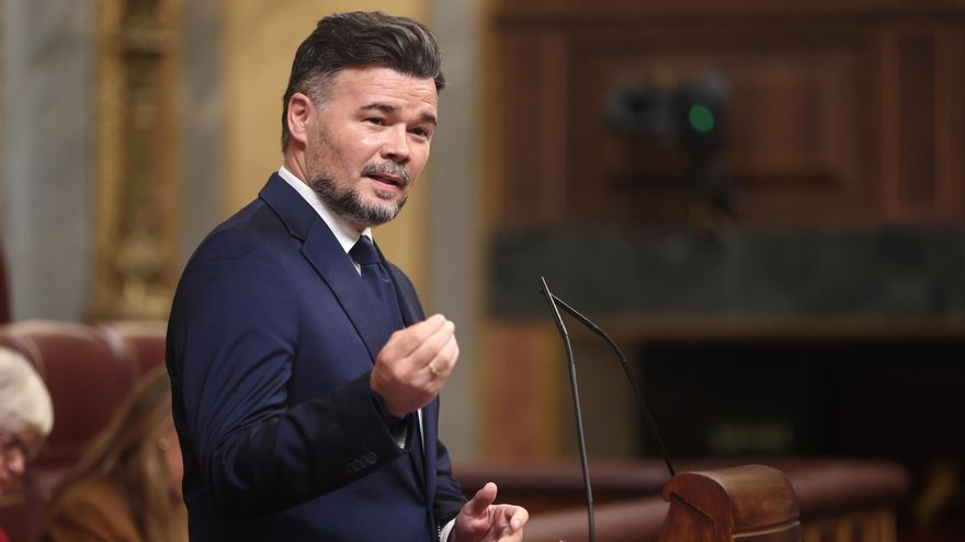 El portavoz de ERC en el Congreso, Gabriel Rufián, interviene durante una sesión plenaria en el Congreso de los Diputados.