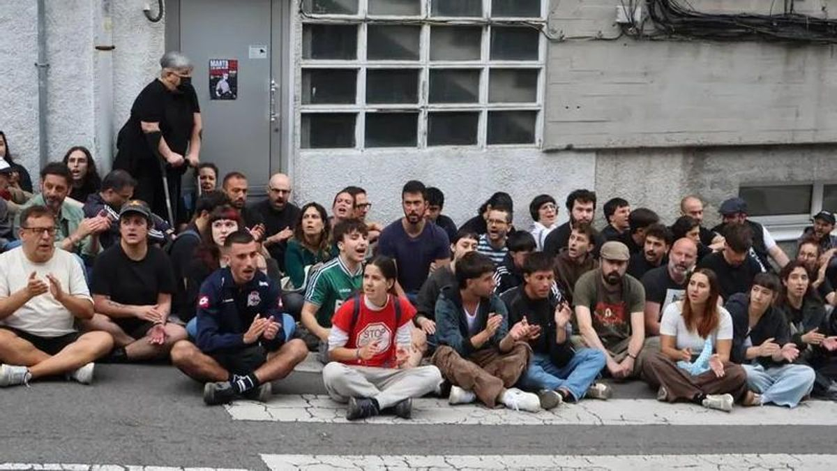 Paralizan hasta el 15 de julio el desahucio en A Coruña de una mujer ucraniana y sus cuatro hijos