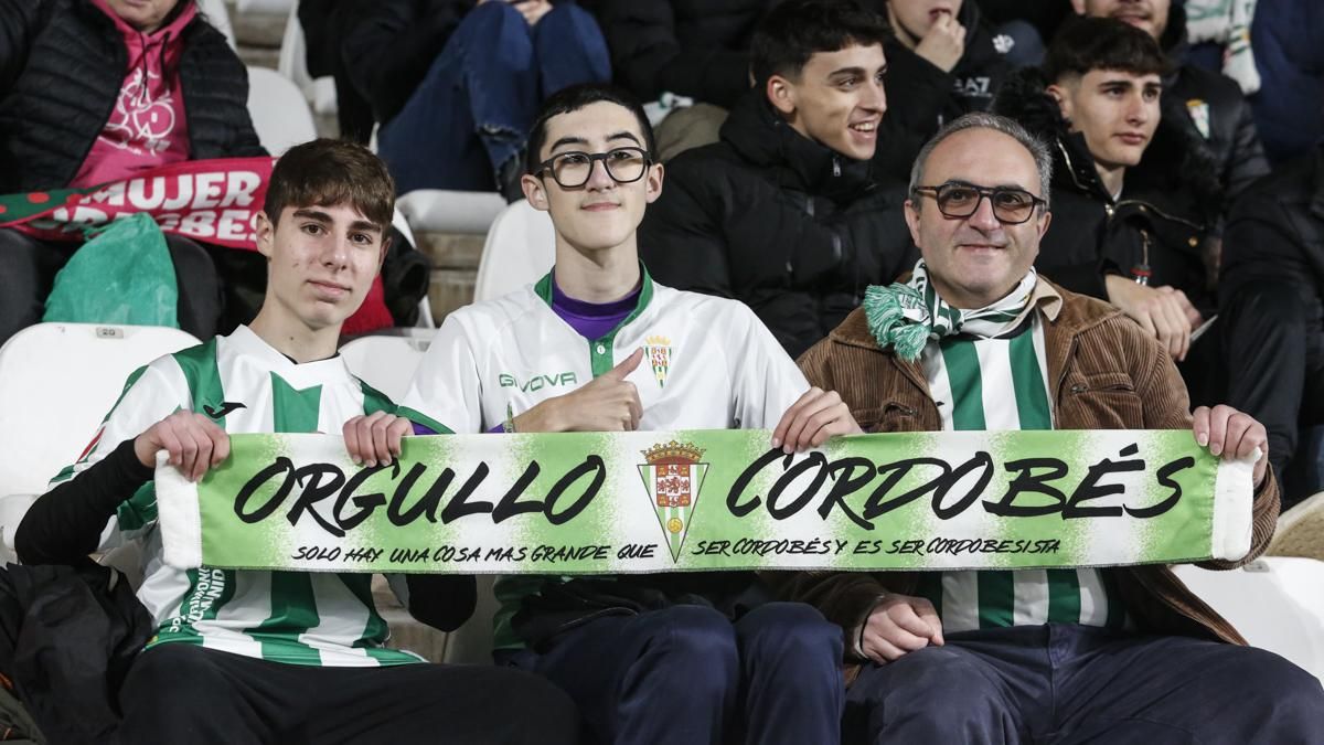 Grada Blanquiverde del Córdoba CF - Real Valladolid CF