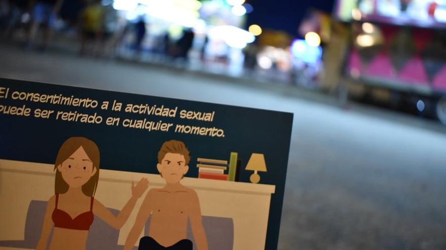 Imagen de archivo de una campaña de sensibilización del Instituto de la Mujer de Castilla-La Mancha en Toledo