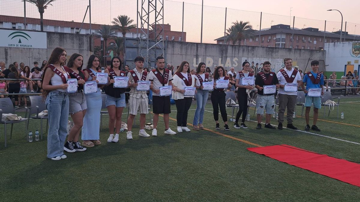 Acto de homenaje, en 2025, de los jóvenes de Las Palmeras que lograron su título en ESO.