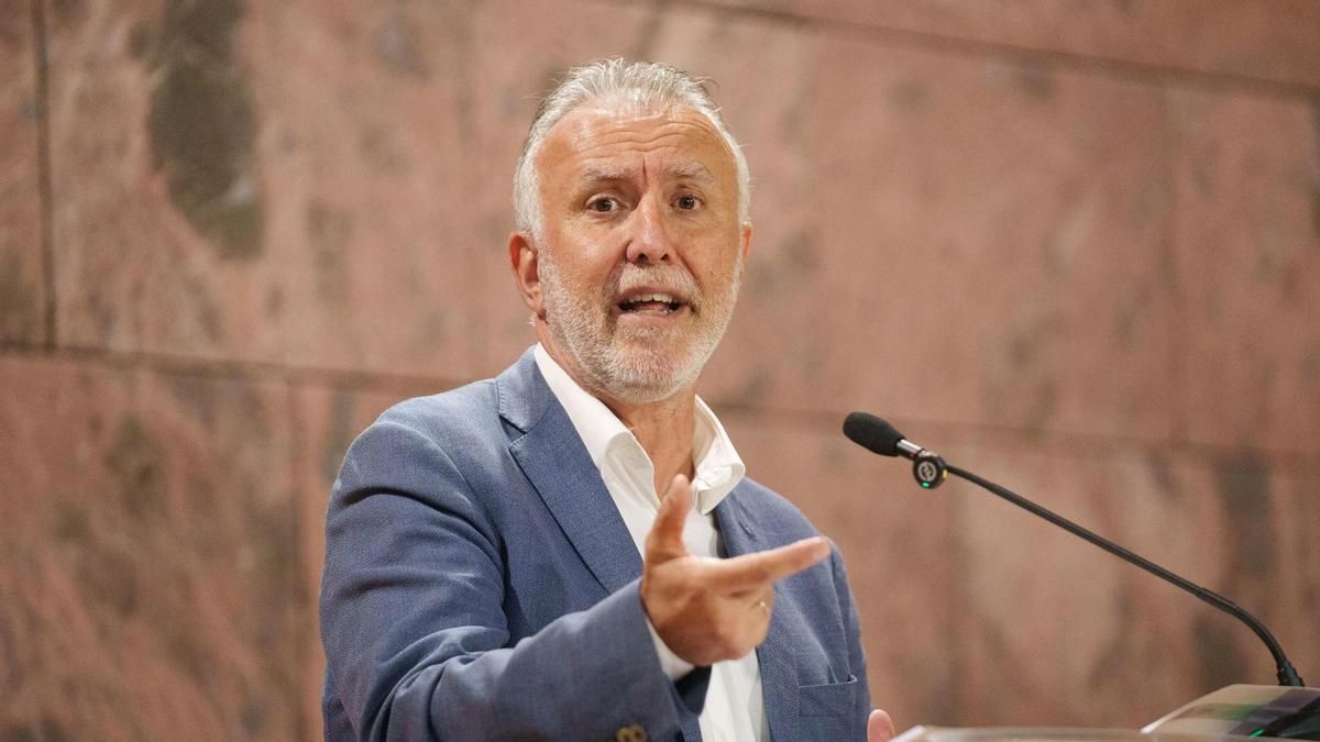 Torres califica de "diatriba loca" la postura del PP sobre la ley de nietos
