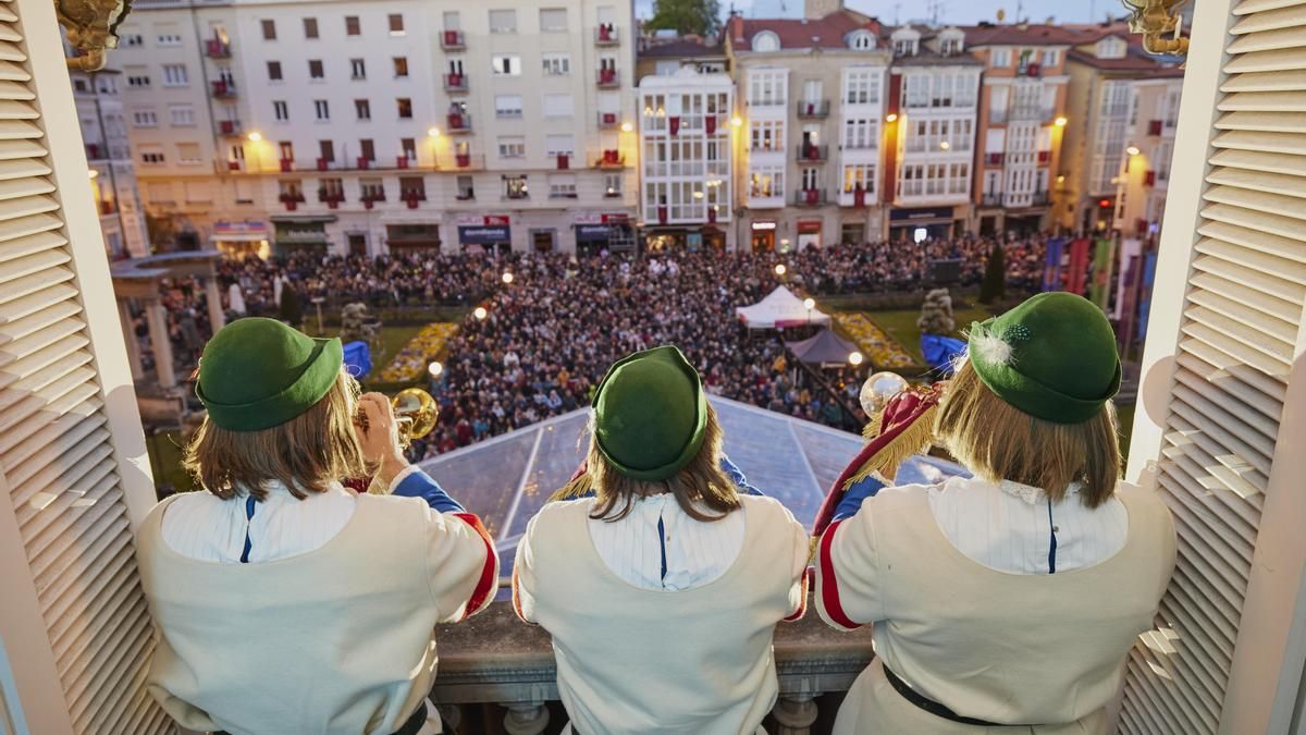 San Prudencio y Nuestra Señora de Estíbaliz ya animan las fiestas de Álava: pregón, retreta, tamborrada y horarios