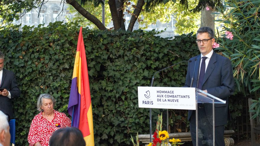 Bolaños homenajea a los republicanos españoles que liberaron París: "Su ejemplo está más vigente que nunca"