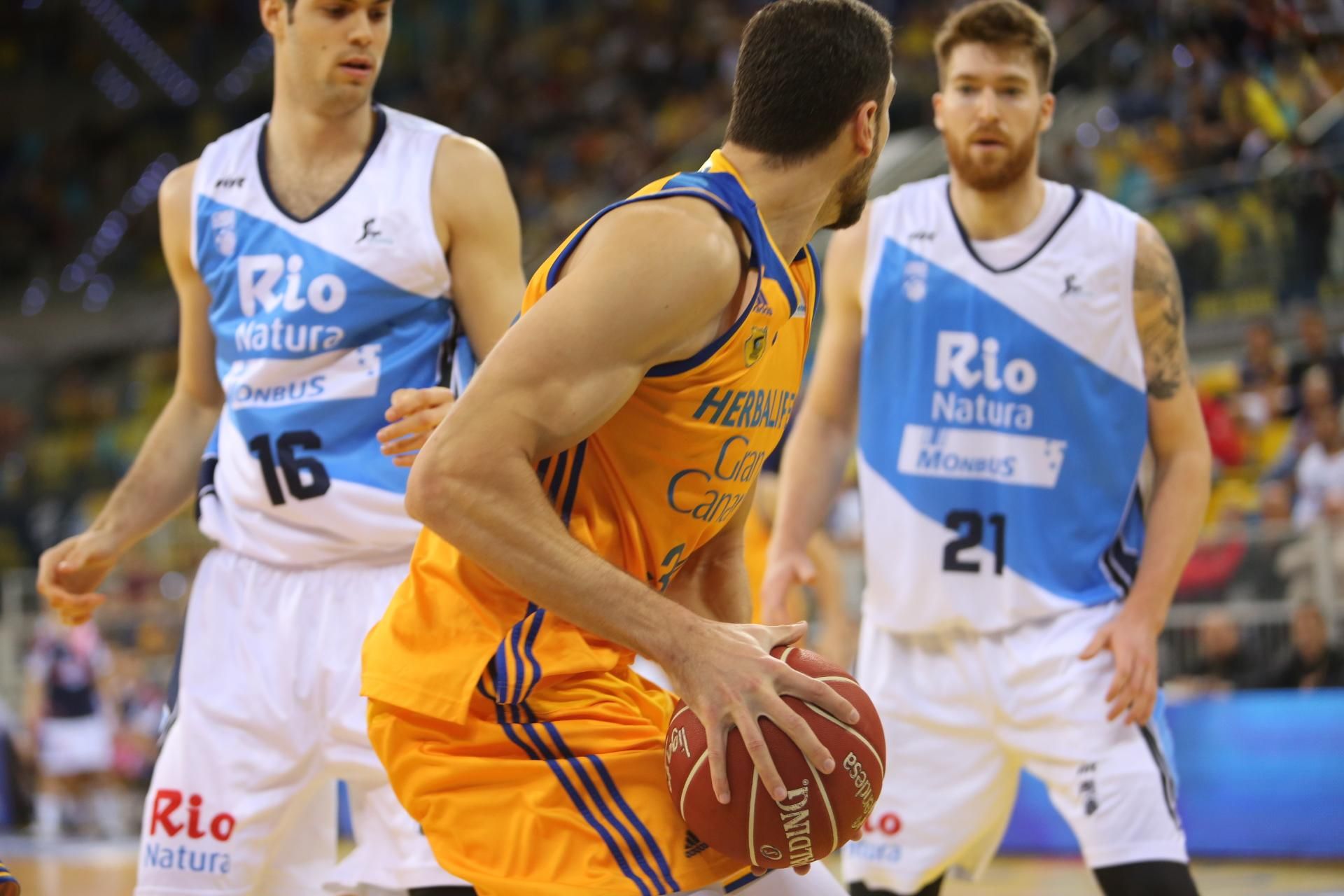 Herbalife Gran Canaria - Río Natura Mombús Obradoiro. Alejandro Ramos.