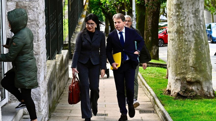 La abogada y el procurador del rey emérito llegan a los juzgados de Santander