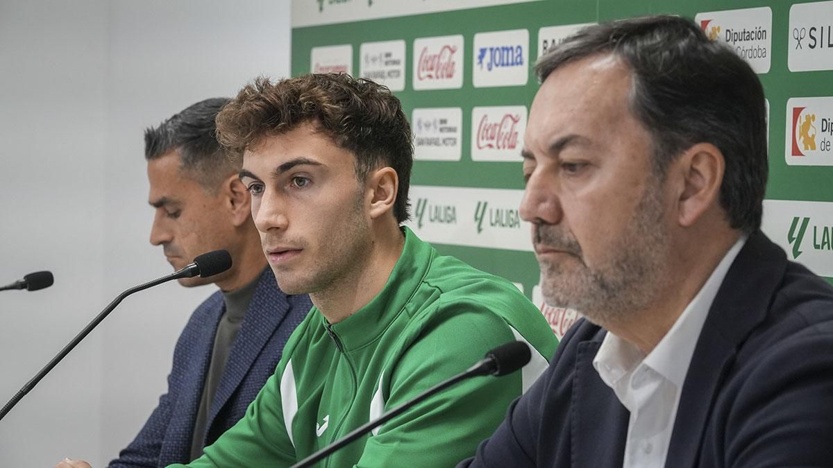 Presentación de Goti como nuevo jugador del Córdoba CF