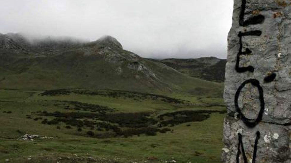 Los pueblos de Babia exigen a la Junta "expropiar ya" para frenar la "okupación ilegal" de Mieres en el puerto leonés de Pinos