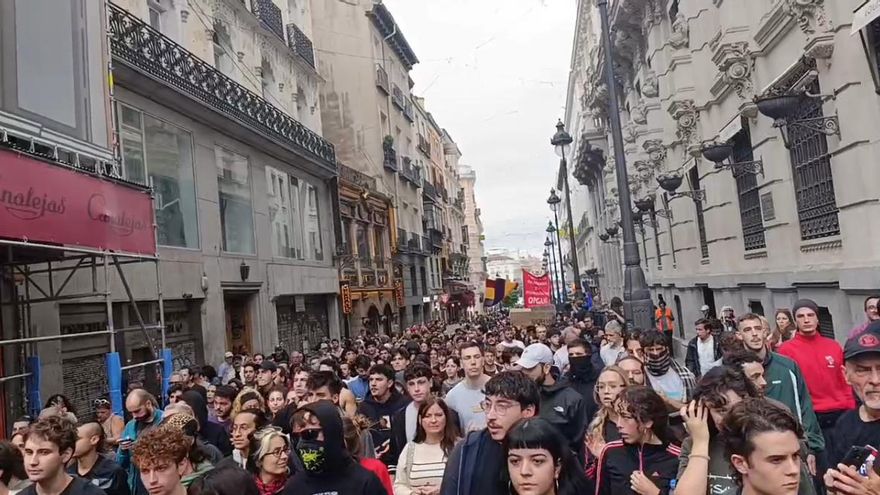 Comienza la marcha al Congreso por la votación de los decretos de vivienda