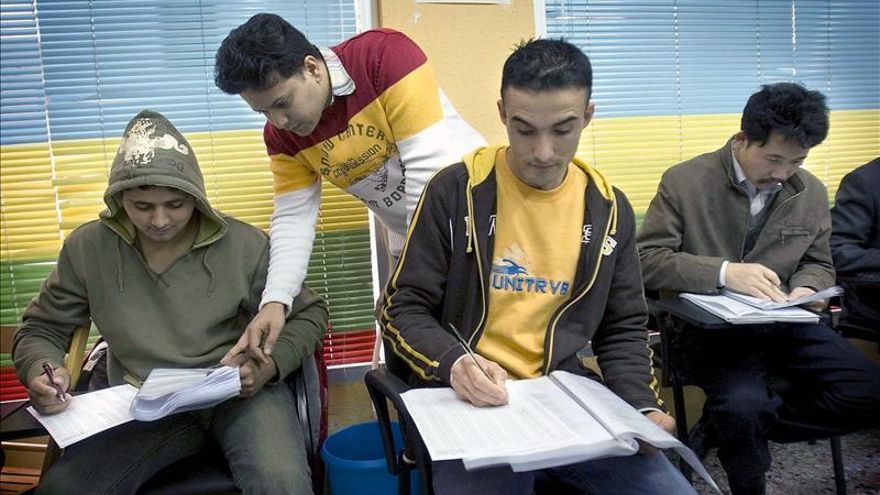 Más de 2.000 futuros conductores se enfrentan mañana al nuevo examen práctico