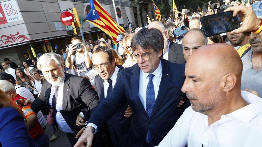 Los Mossos desactivan la 'operación Jaula', pero mantienen controles y siguen buscando a Puigdemont