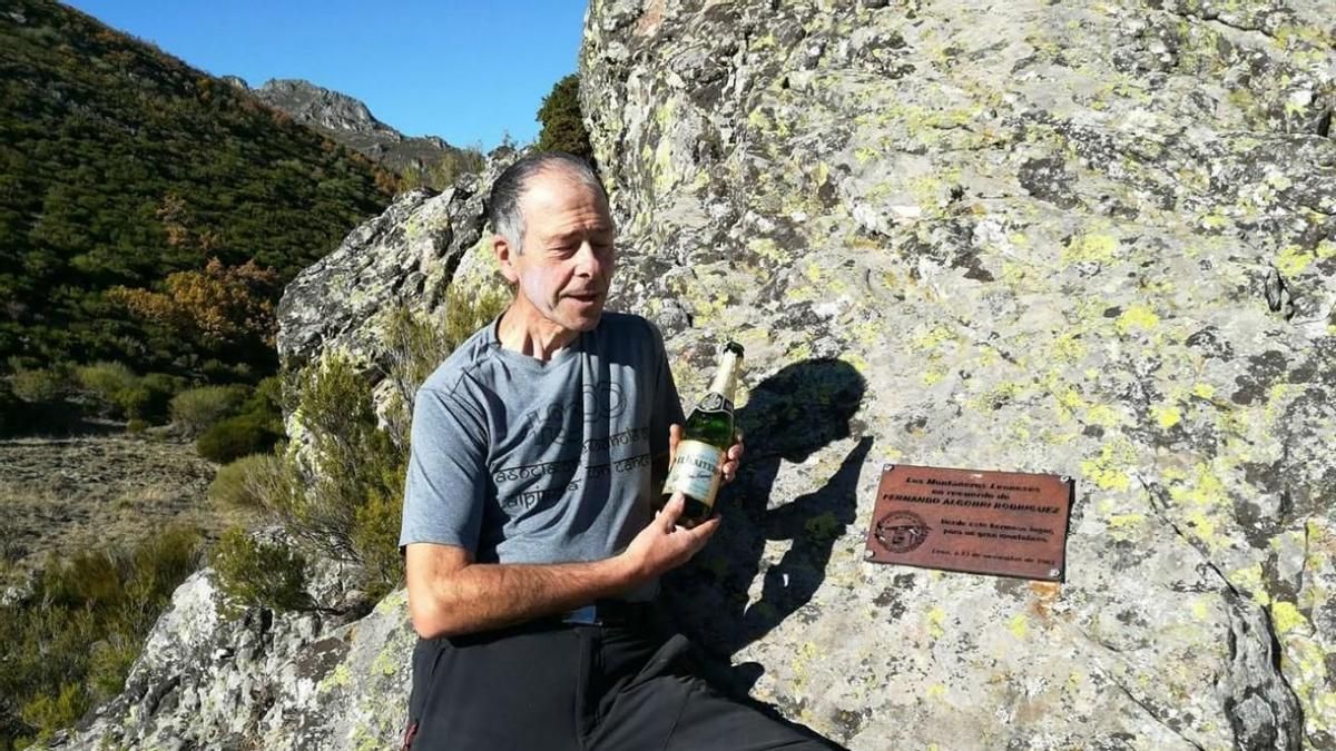 Fallece Eloy Gundín, el montañero que llevó el Belén al Pico Catoute y el alpinismo berciano a lo más alto