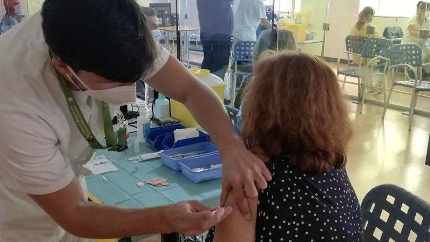 Vacunación contra la COVID en Canarias