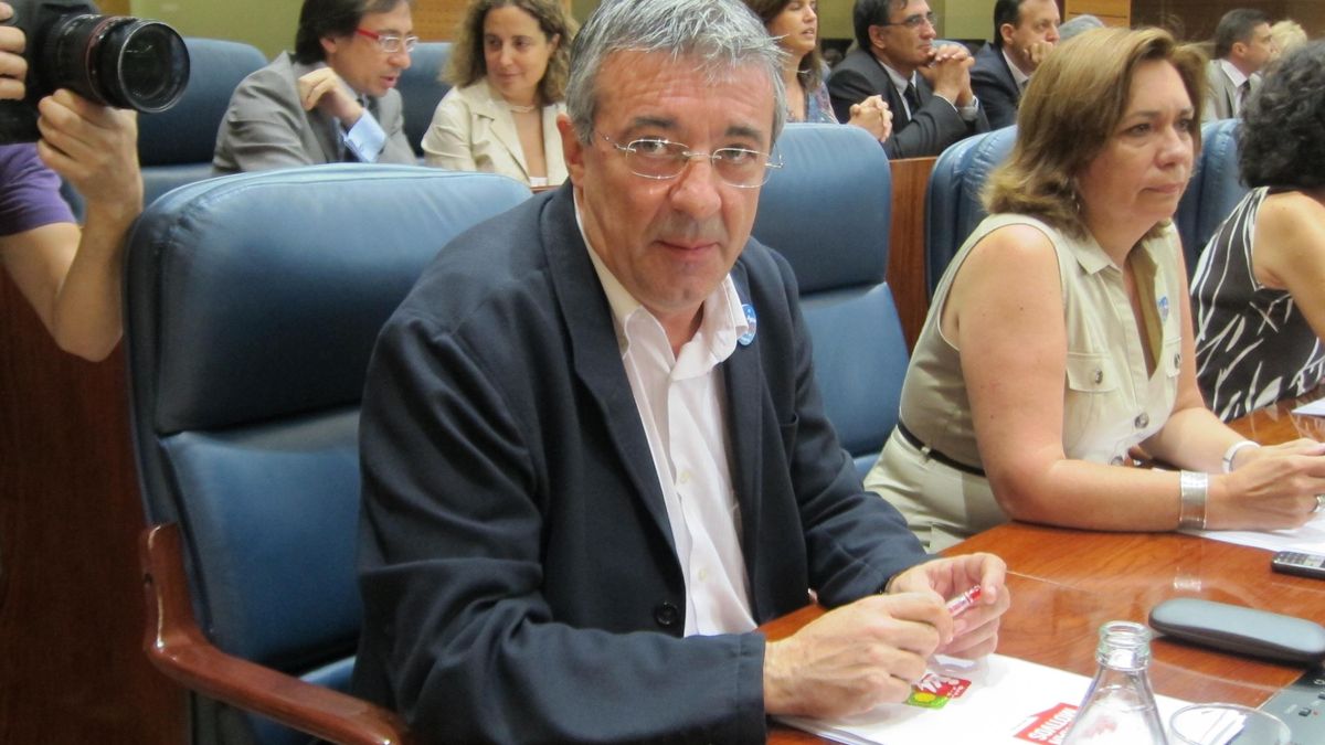 IU: "No sé si se querellarán contra Bárcenas. Contra quien llevan un tiempo querellándose es contra mayoría social"