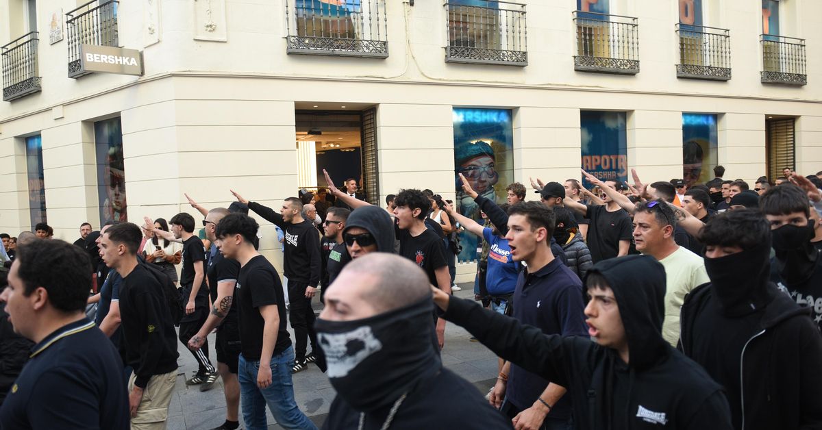 Las extremas derechas más allá de Vox y la estrategia global del neofascismo