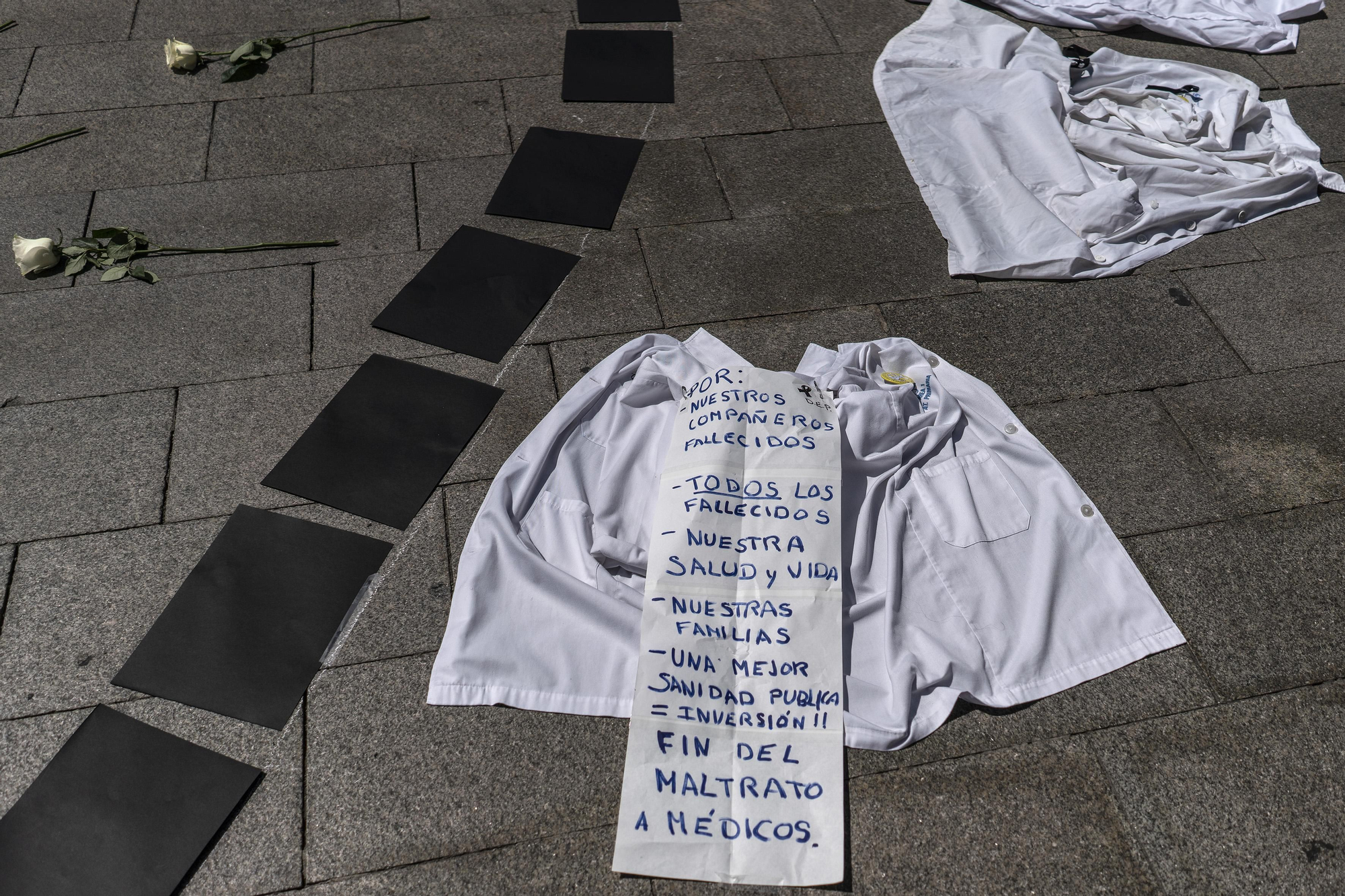 Acto de homenaje a los sanitarios fallecidos por Covid-19