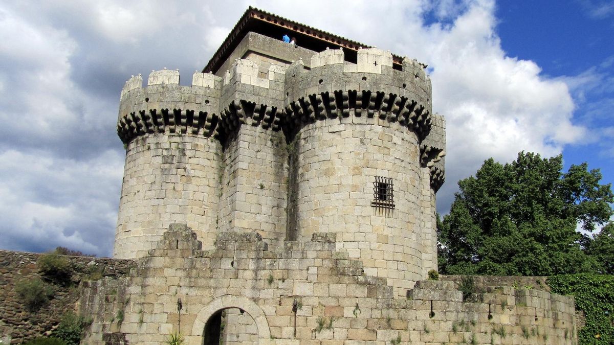 Su arquitectura destaca por una marcada e inconfundible influencia italiana en sus líneas constructivas