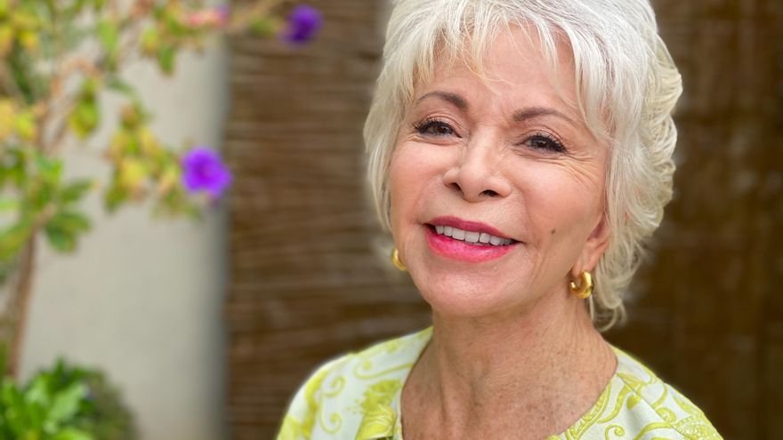Isabel Allende: "Cada vez que se dice la palabra literatura la mente se va a los libros que escriben los hombres blancos"